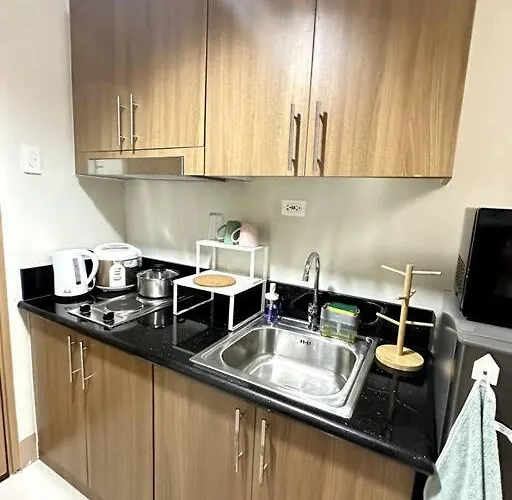 Apartment Ellie's Place Shore 3 T3 Manila